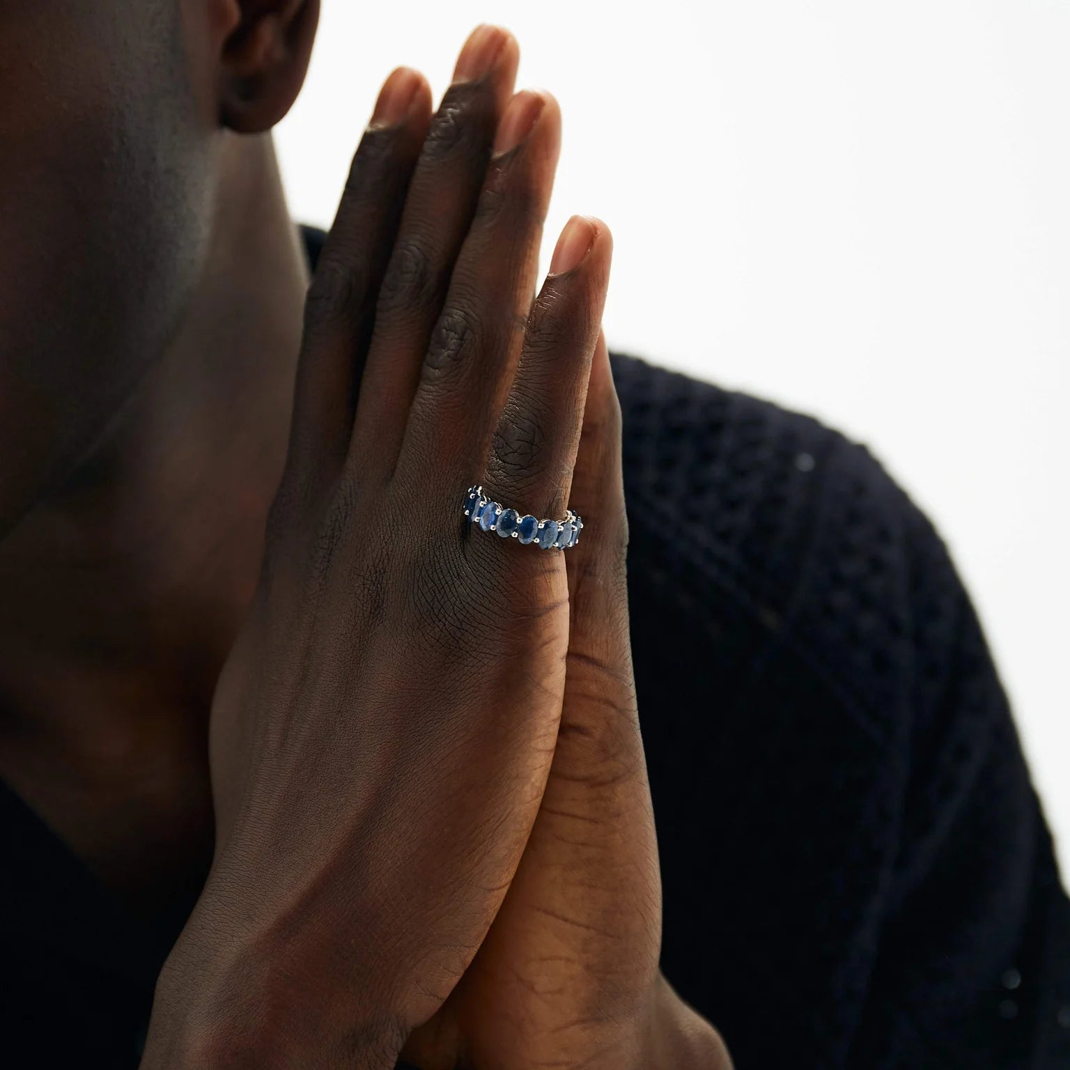 BLUE SAPPHIRE OVAL RING