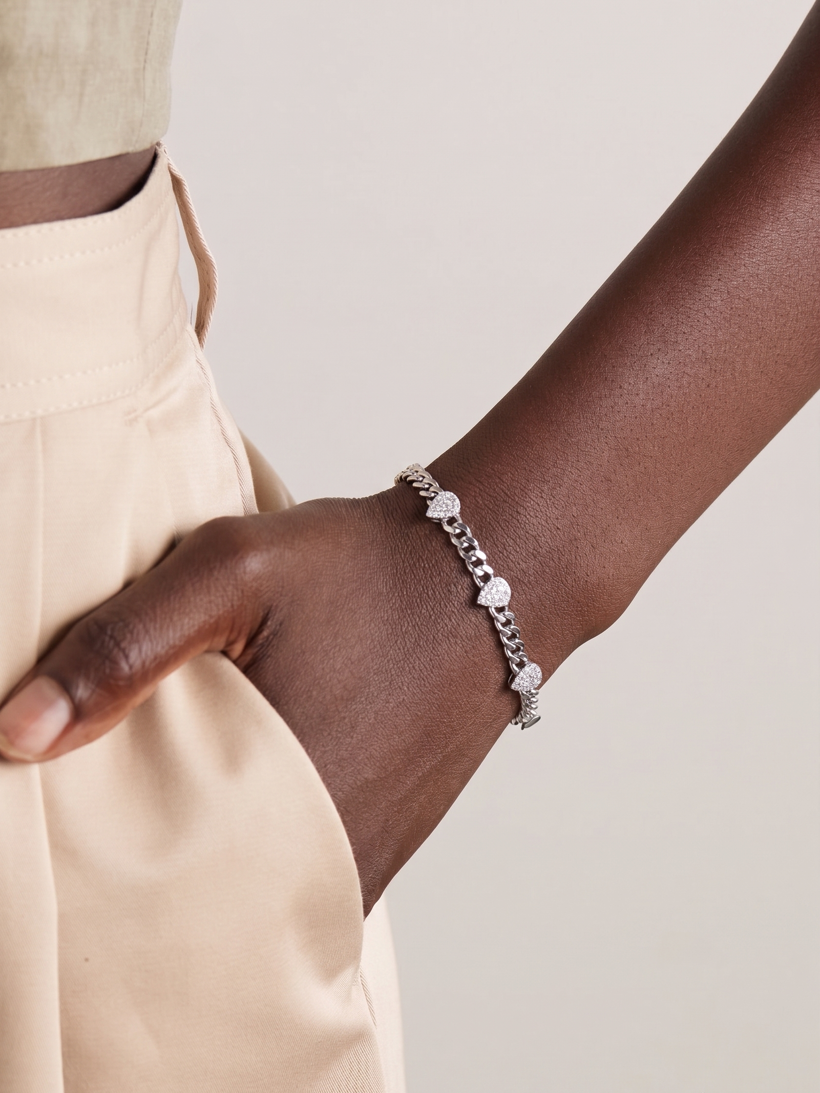 DIAMOND TEARDROP BRACELET