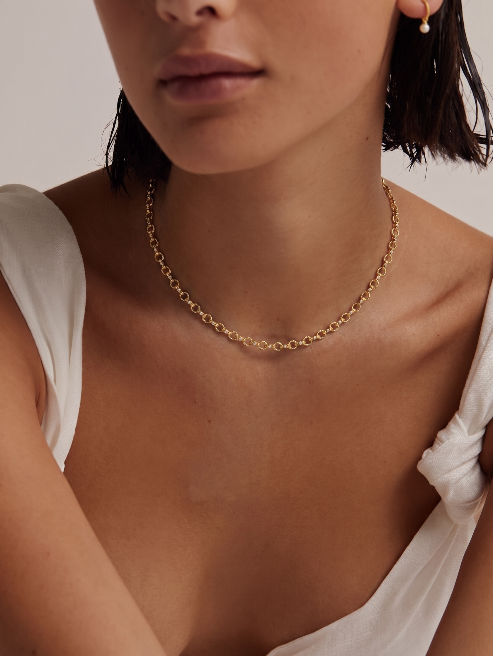 TUMBLED HOOP DOT NECKLACE