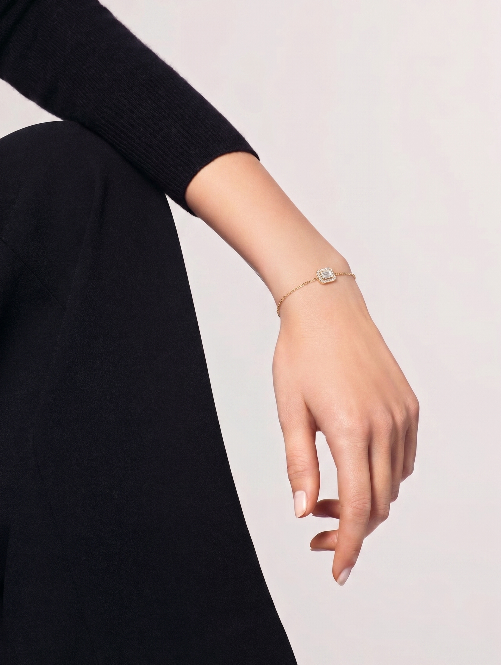 DIAMOND BAGUETTE CHARM BRACELET