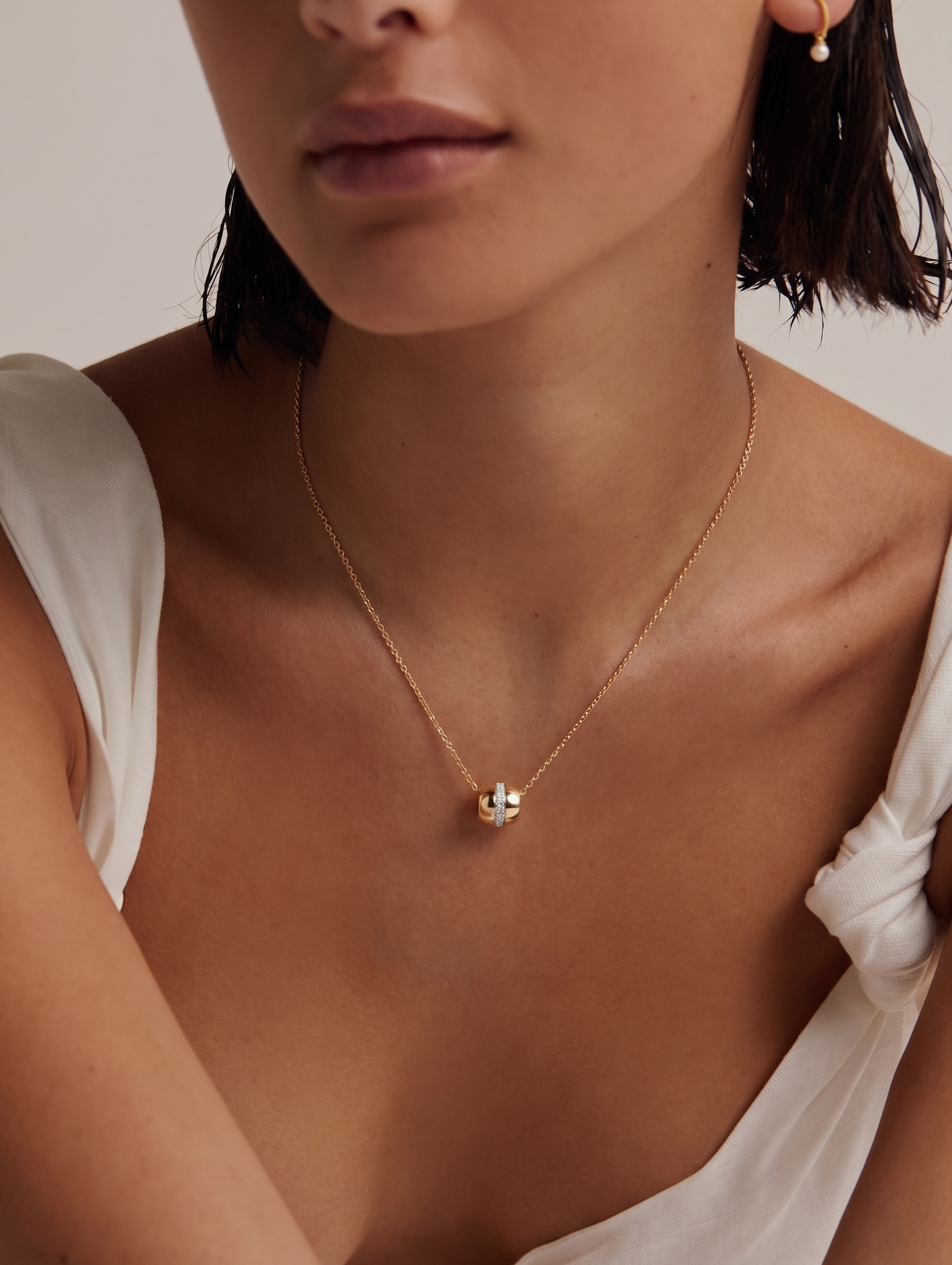 DIAMOND BEAD PENDANT NECKLACE