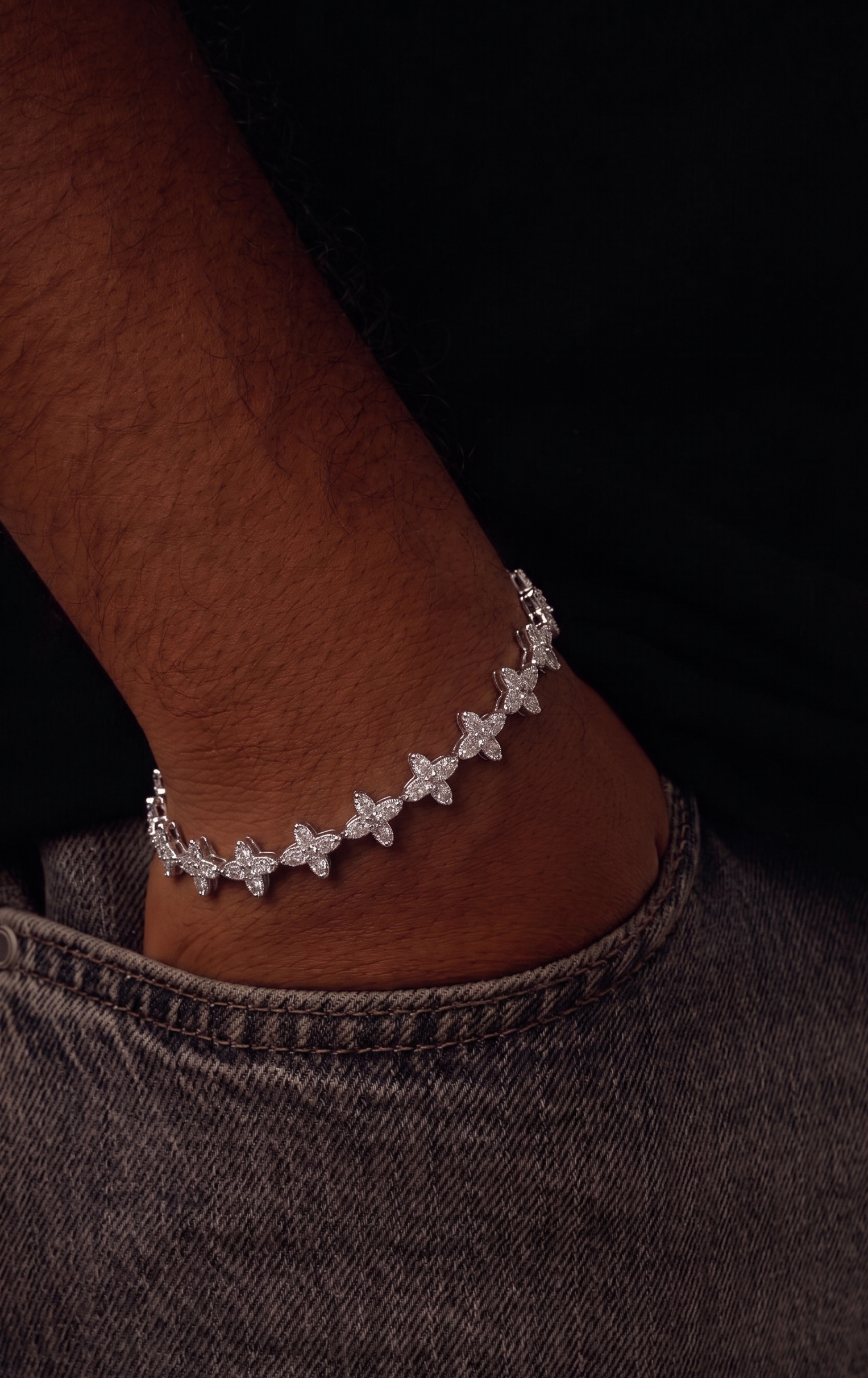 DIAMOND CROSS BRACELET