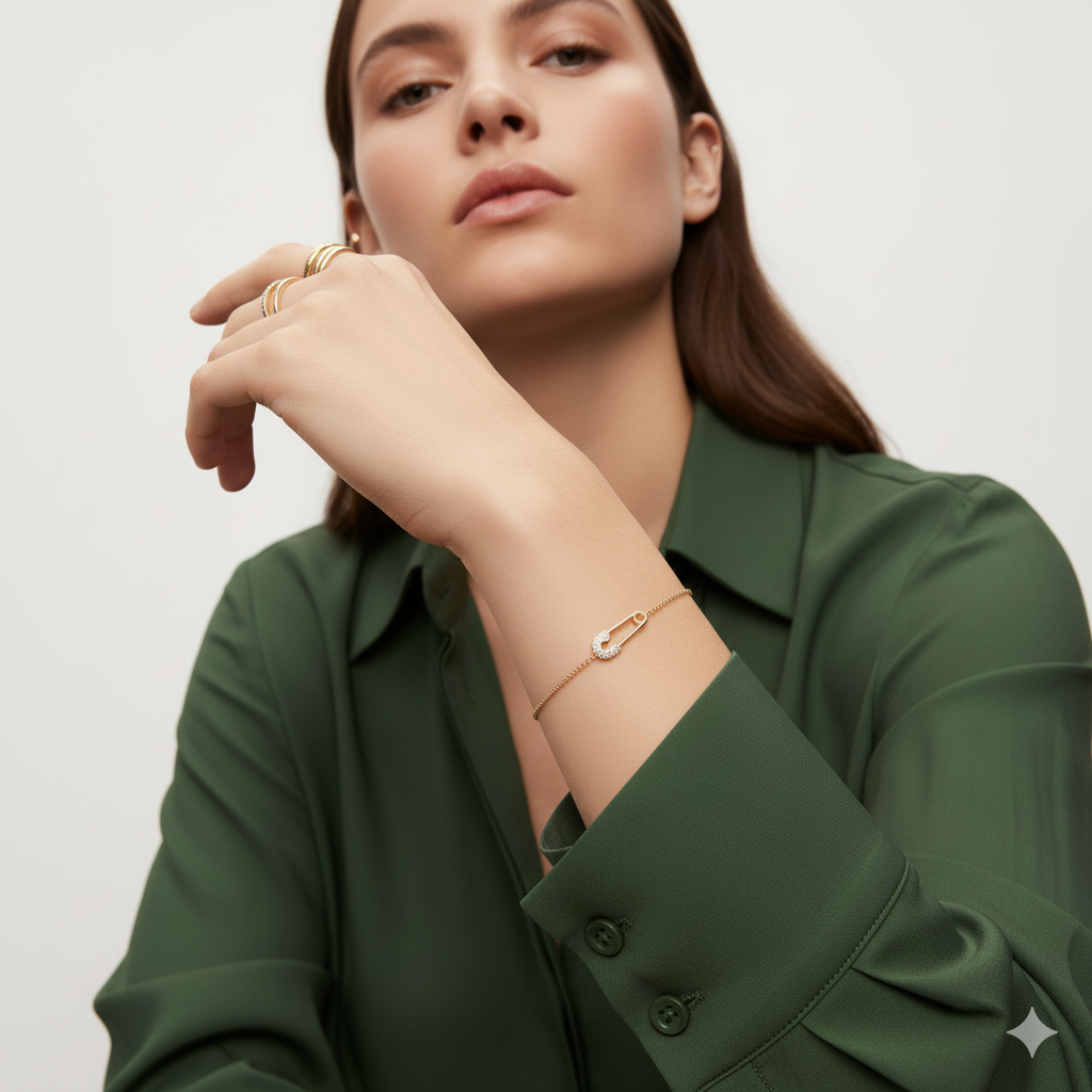 DIAMOND SAFETY PIN BRACELET