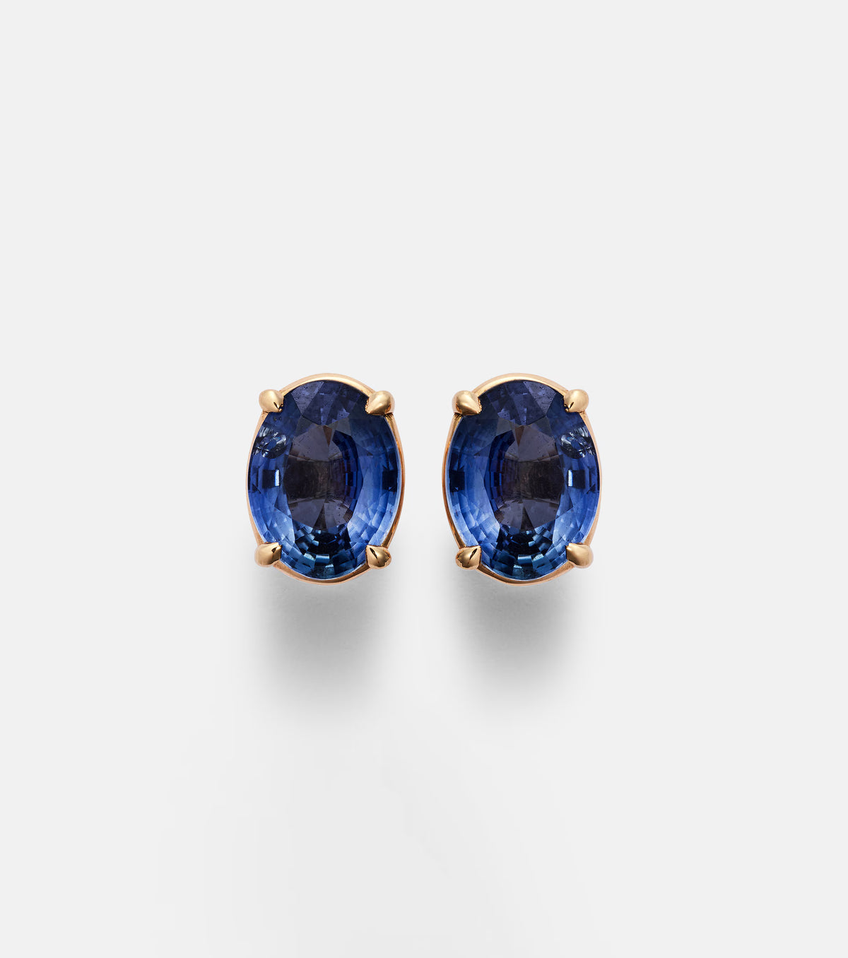 EARRINGS WITH BLUE SAPPHIRES