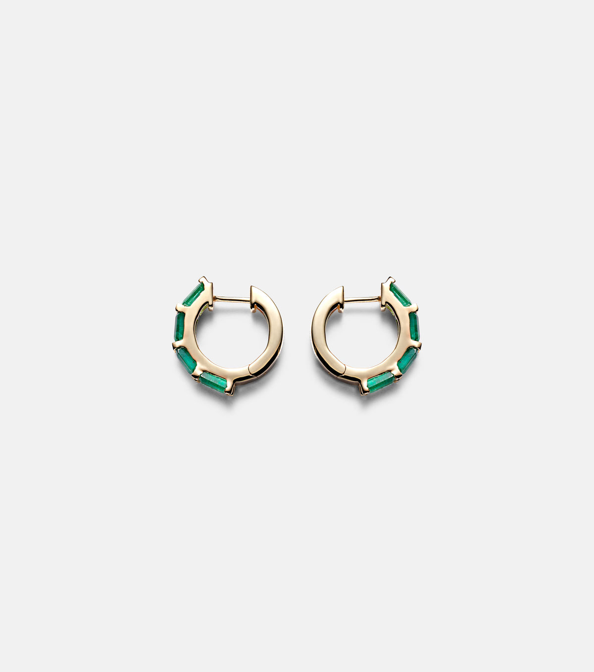 HUGGIE EARRINGS WITH EMERALD