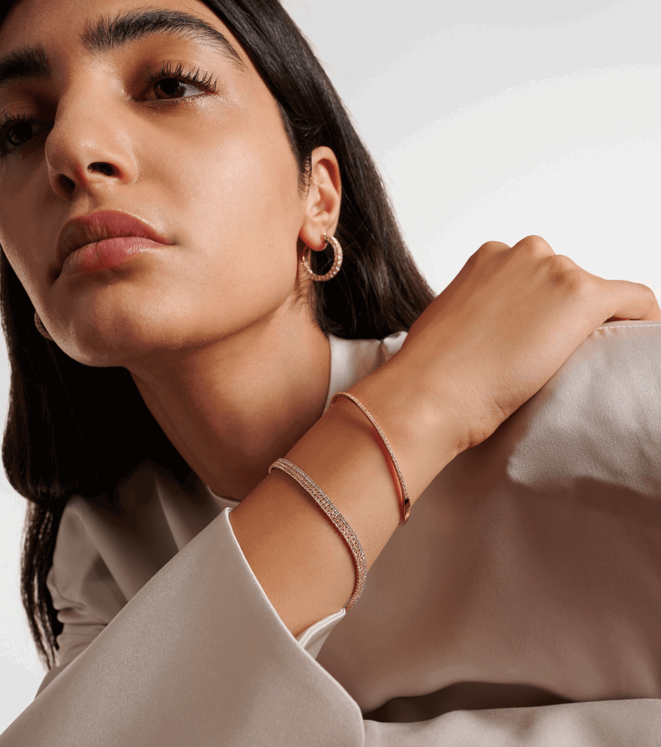 SINGLE ROW BRACELET WITH DIAMONDS