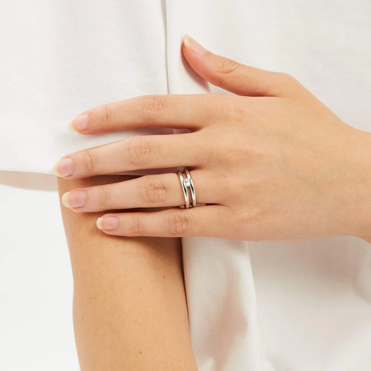 UMLAUT HOOP RING