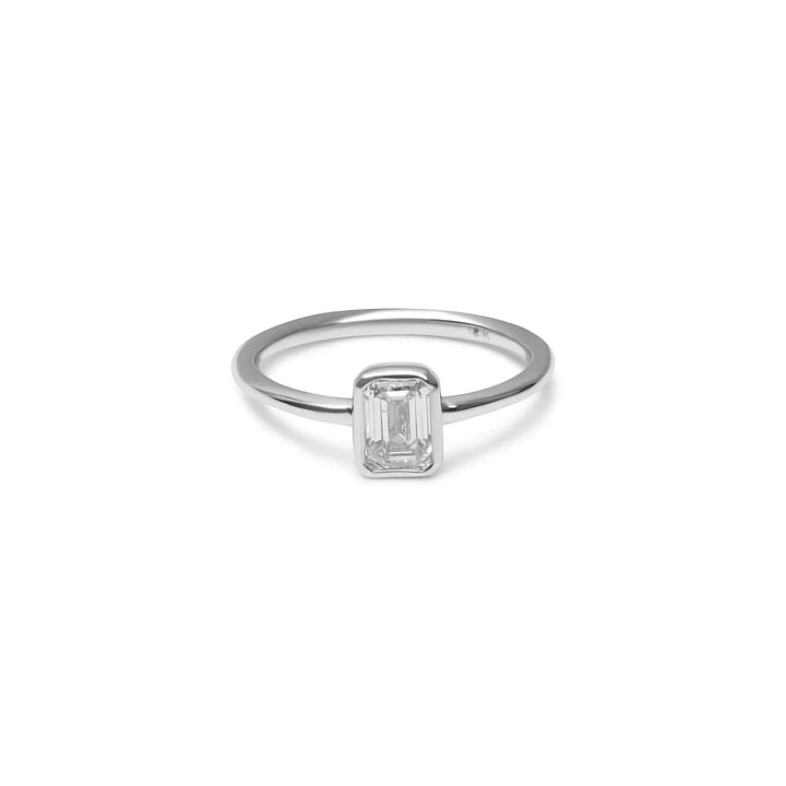 EMERALD CUT RING