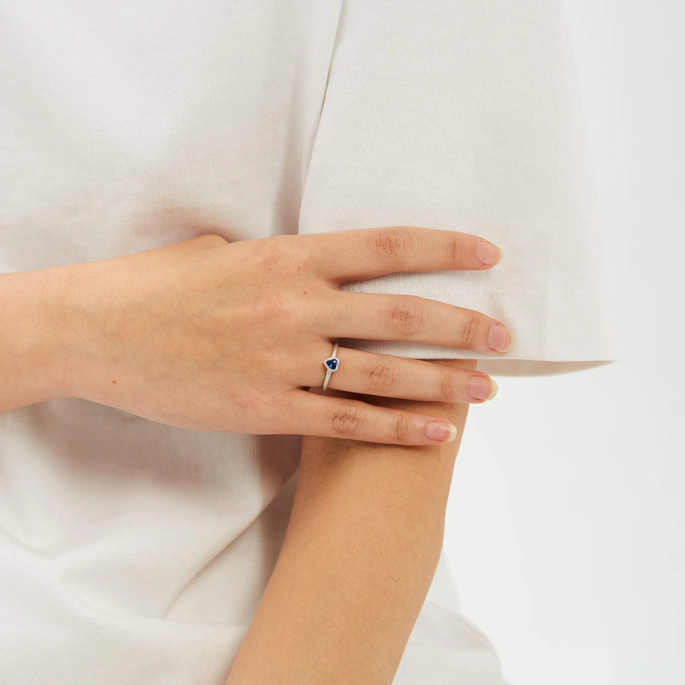 SAPPHIRE HEART RING